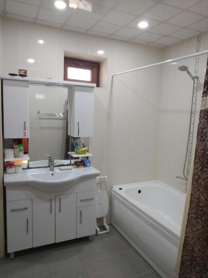 הוילה באקו Cozy House In Bina, Bolluq מראה חיצוני תמונה